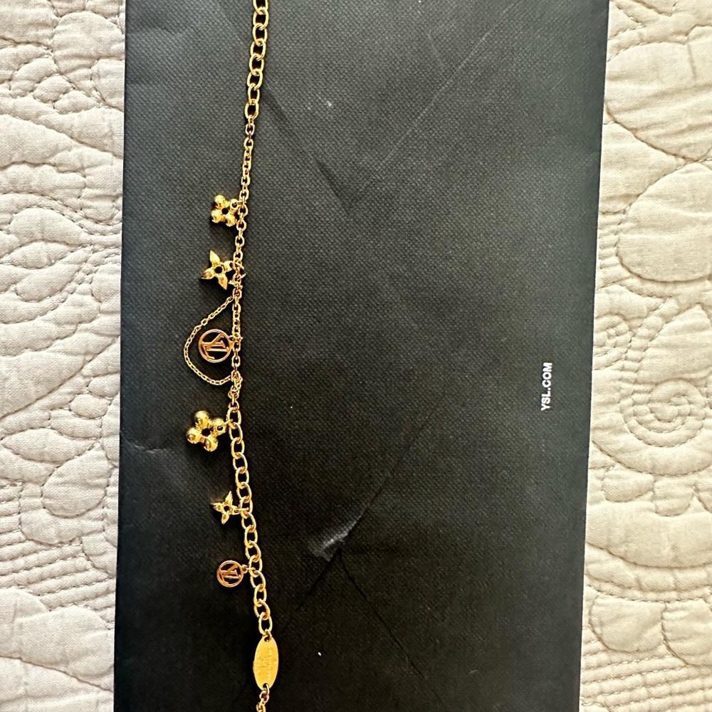 LOUIS VUITTON BRACELET - Picture 2 of 5